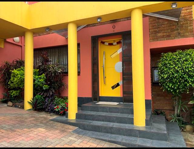 4 BEDROOM HOUSE FOR SALE IN RESERVOIR HILLS